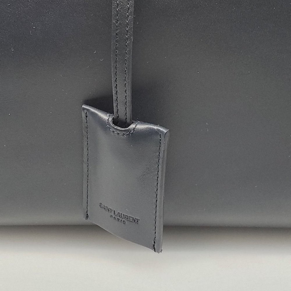 Saint Laurent 12Hour Duffle Purse Blue Leather bag - Picture 7 of 9